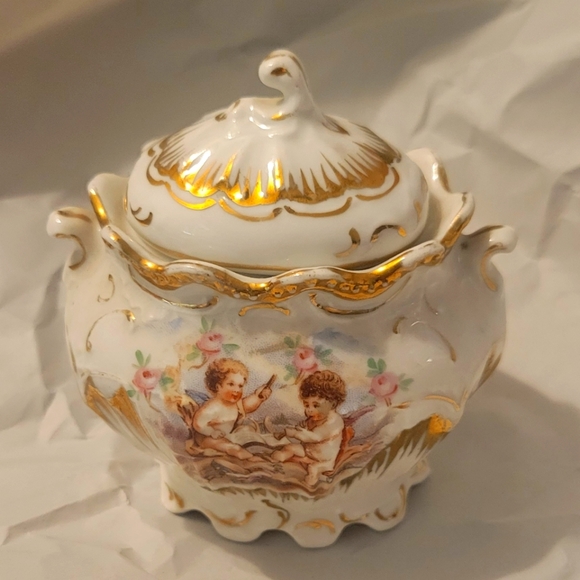 Vintage Porcelain footed sugar bowl - Picture 1 of 13